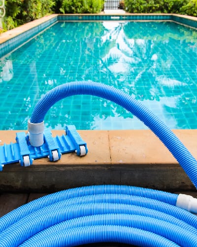 LUXOR Pools - Pool Cleaning Service